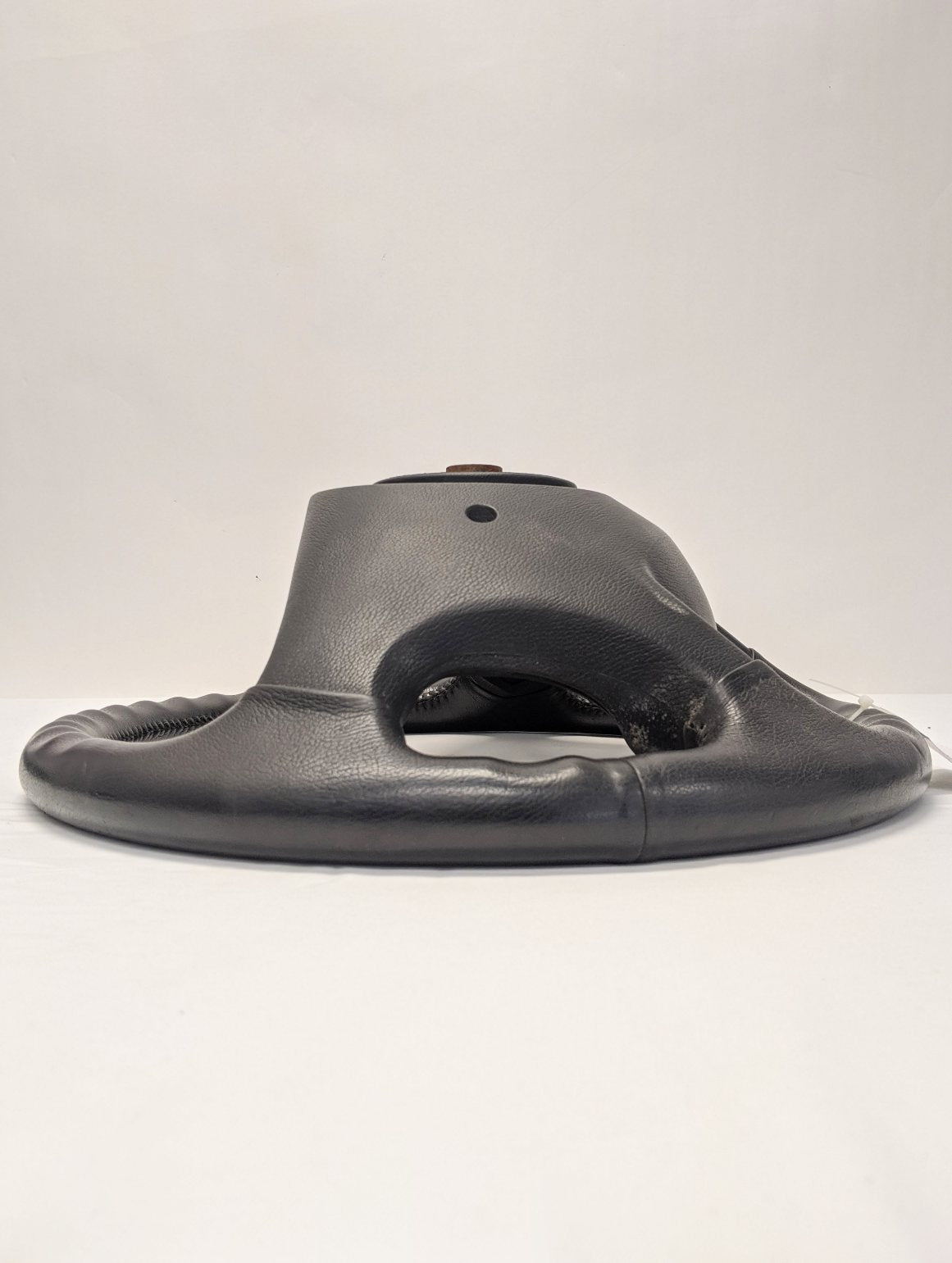 Freightliner 18" Leather Steering Wheel - A14-15884-001