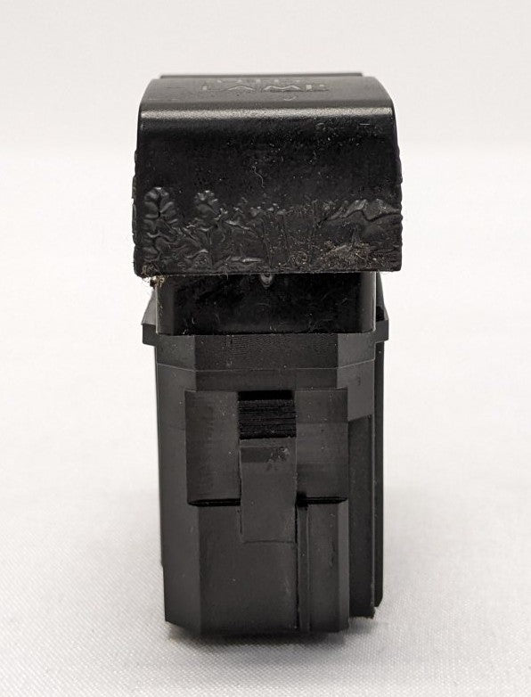 Freightliner Cascadia P3 Utility Lamp Rocker Switch A06-53782-003
