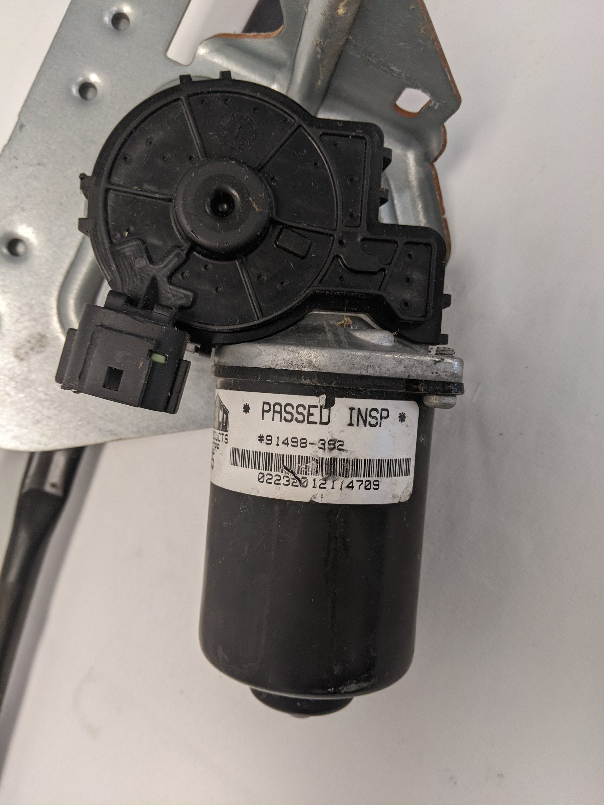 Used Freightliner M2 106 Windshield Wiper Linkage w/ Motor - P/N  A22-67905-000