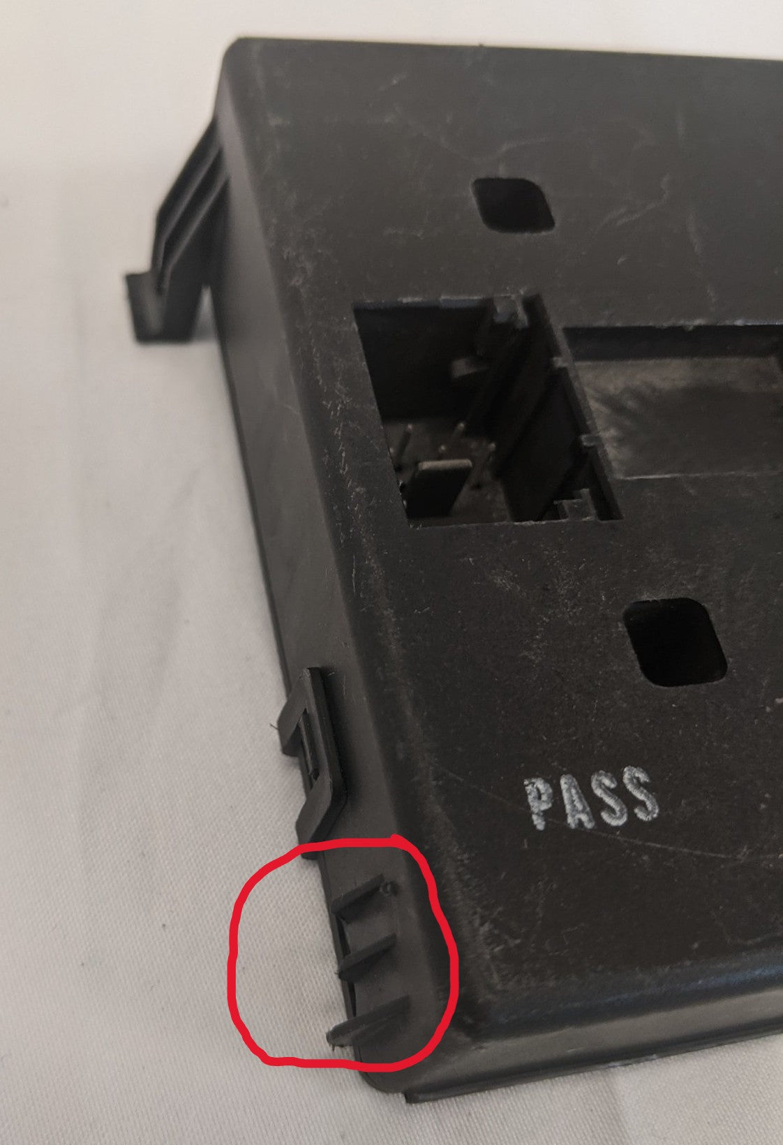 Damaged Freightliner Cascadia ECU Module - P/N A06-74995-005