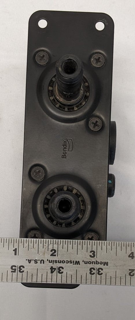 Used Bendix P3 Parking Brake Valve - P/N  12-21896-000