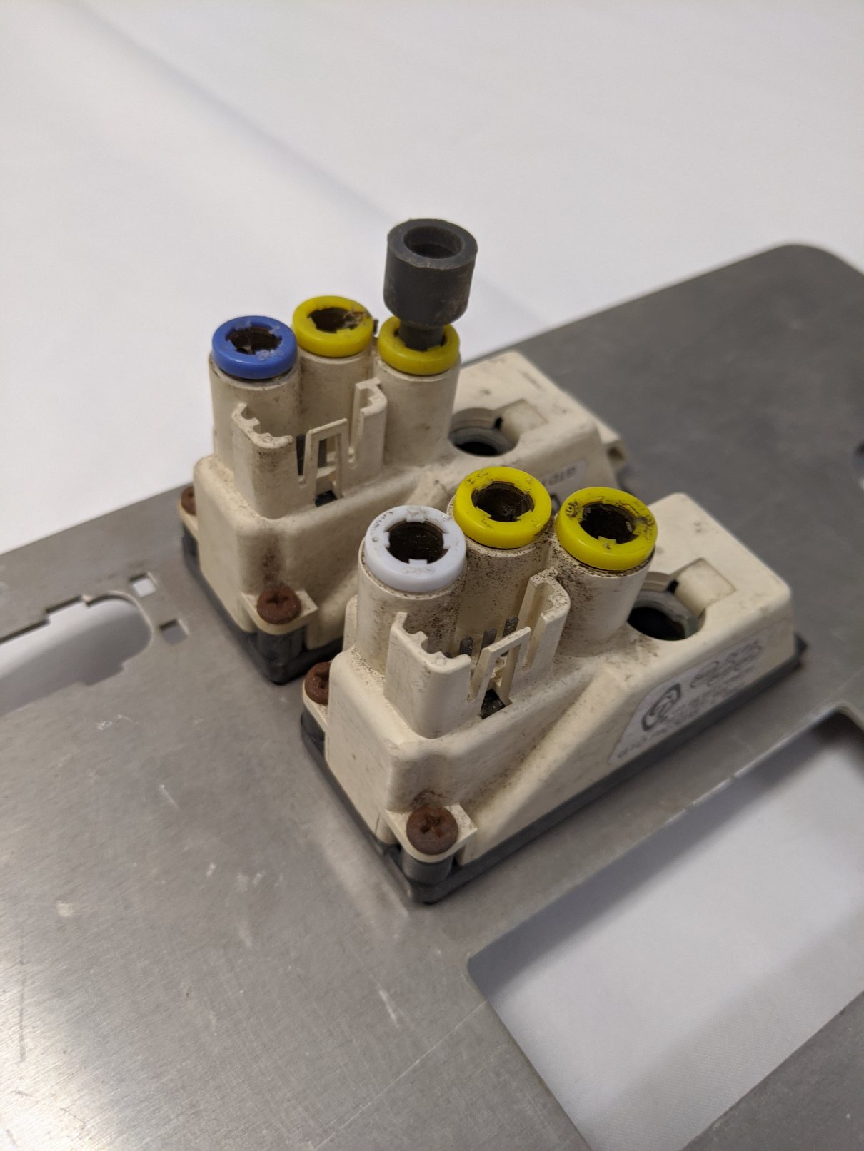 Used Freightliner Columbia Center Instrument Dash Panel  -  P/N  22-45867-000