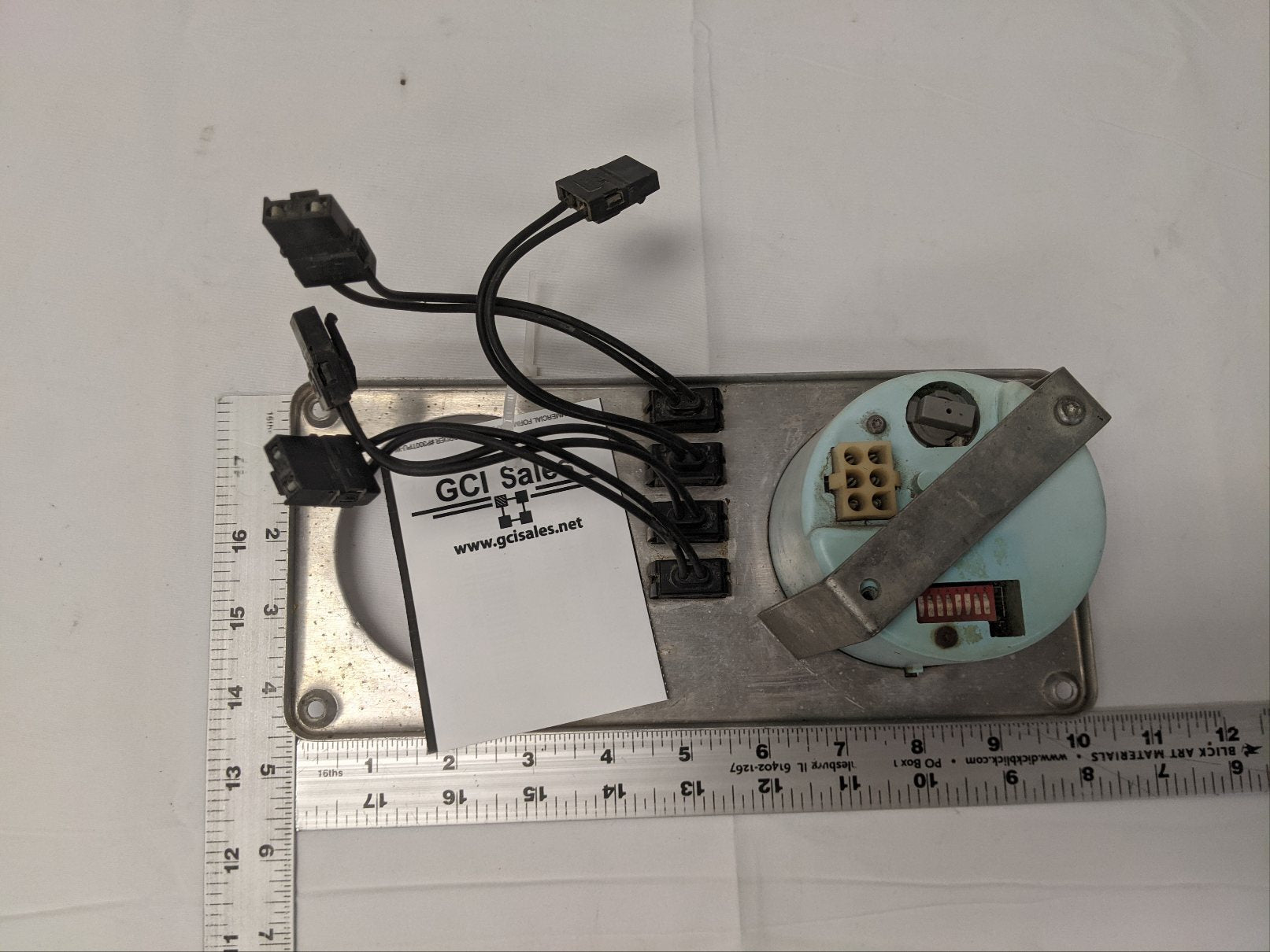 Used Freightliner FLD Classic Tachometer Instrument Cluster - P/N A22-38915-000