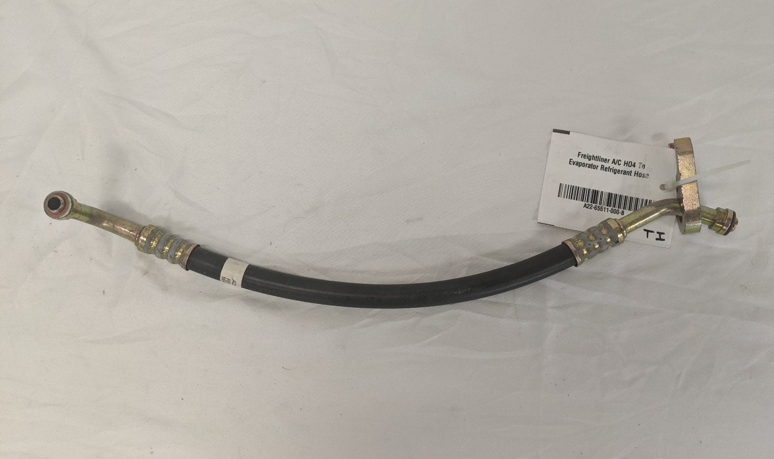 Freightliner A/C HO4 To Evaporator Refrigerant Hose - A22-65511-000
