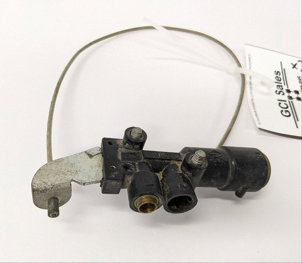 Used Freightliner Air Horn Valve - P/N 3301-30 (6700693160022)