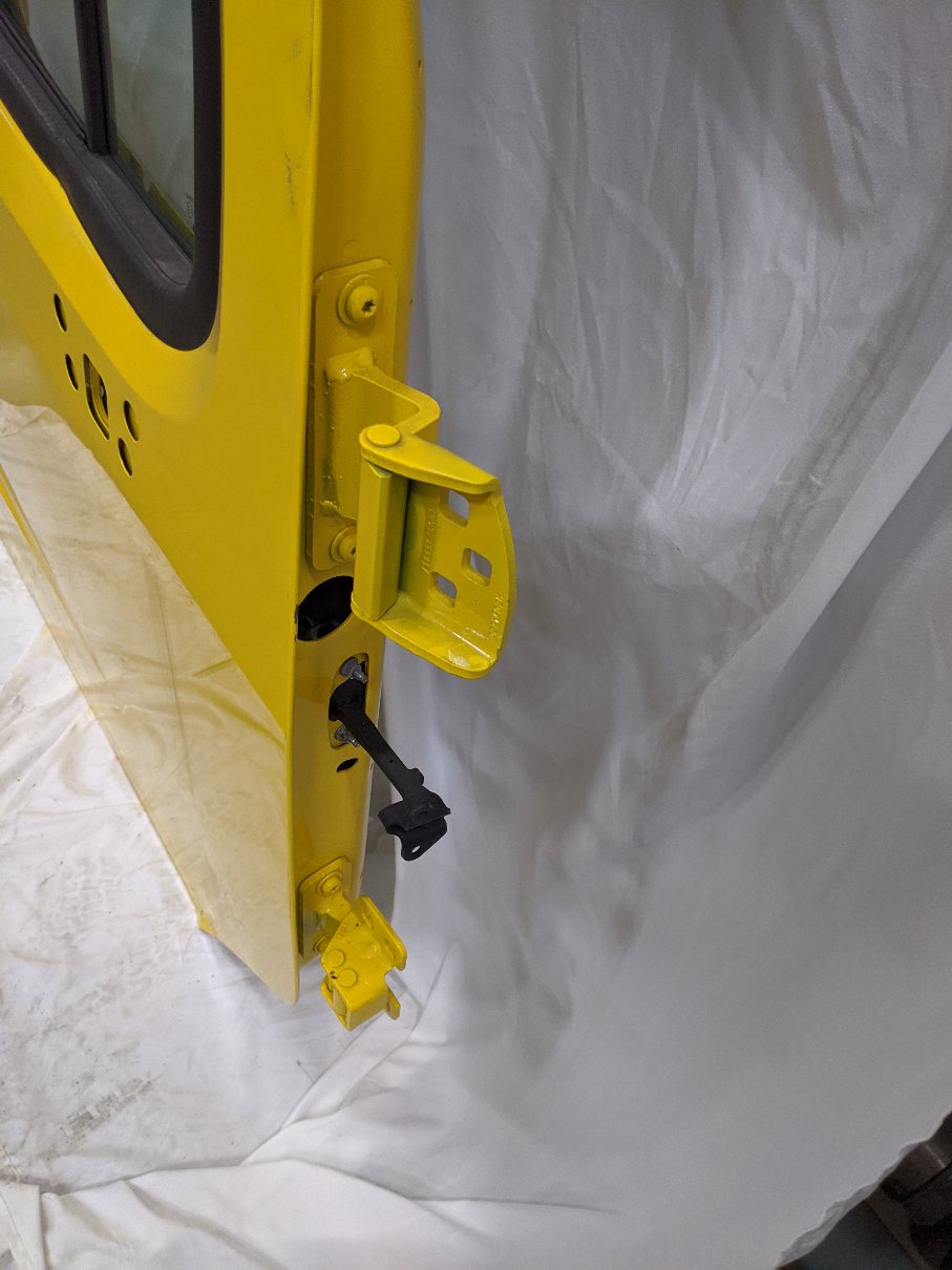 Damaged (1/2 Hr) Freightliner M2 Plus RH Door w/ Window - P/N Z18-71221-032 (10091449418044)