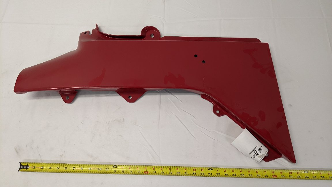 Freightliner 114SD RH Axle Forward Side Cowl Panel - P/N  18-65433-001