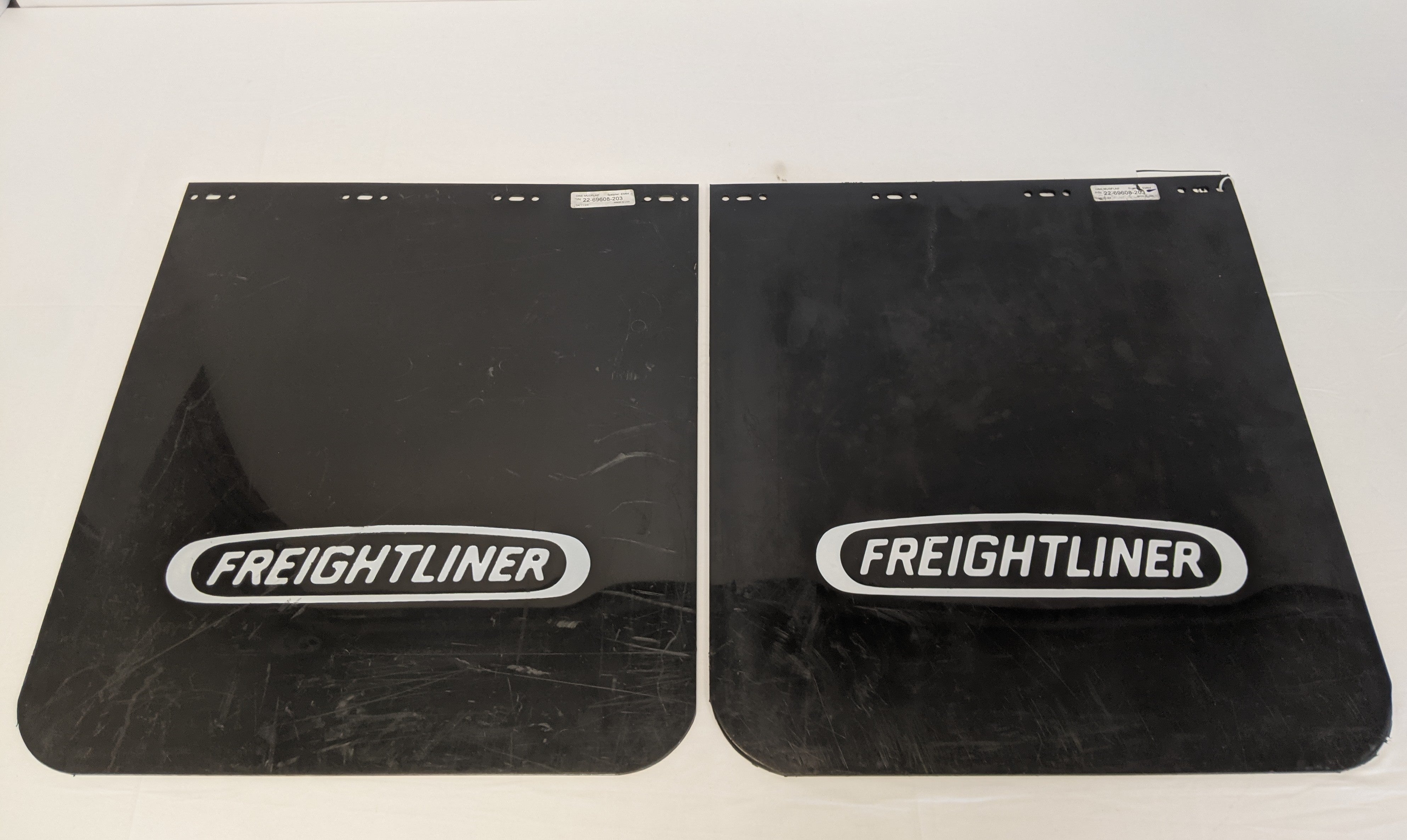 *Set Of 2* Used LH, RH 27" Black Straight Mud Flap w/ FTL Logo -P/N 22-69608-203