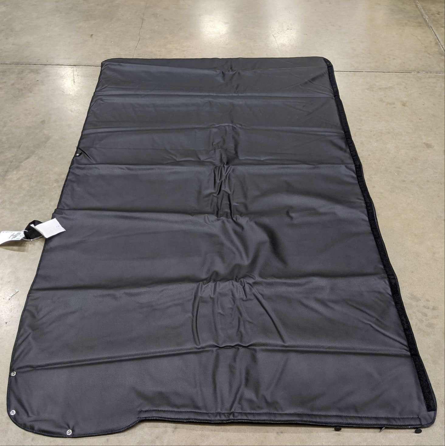 New Freightliner LH Insulated XT Sleeper Curtain - P/N  A18-73372-002 (10121479160124)