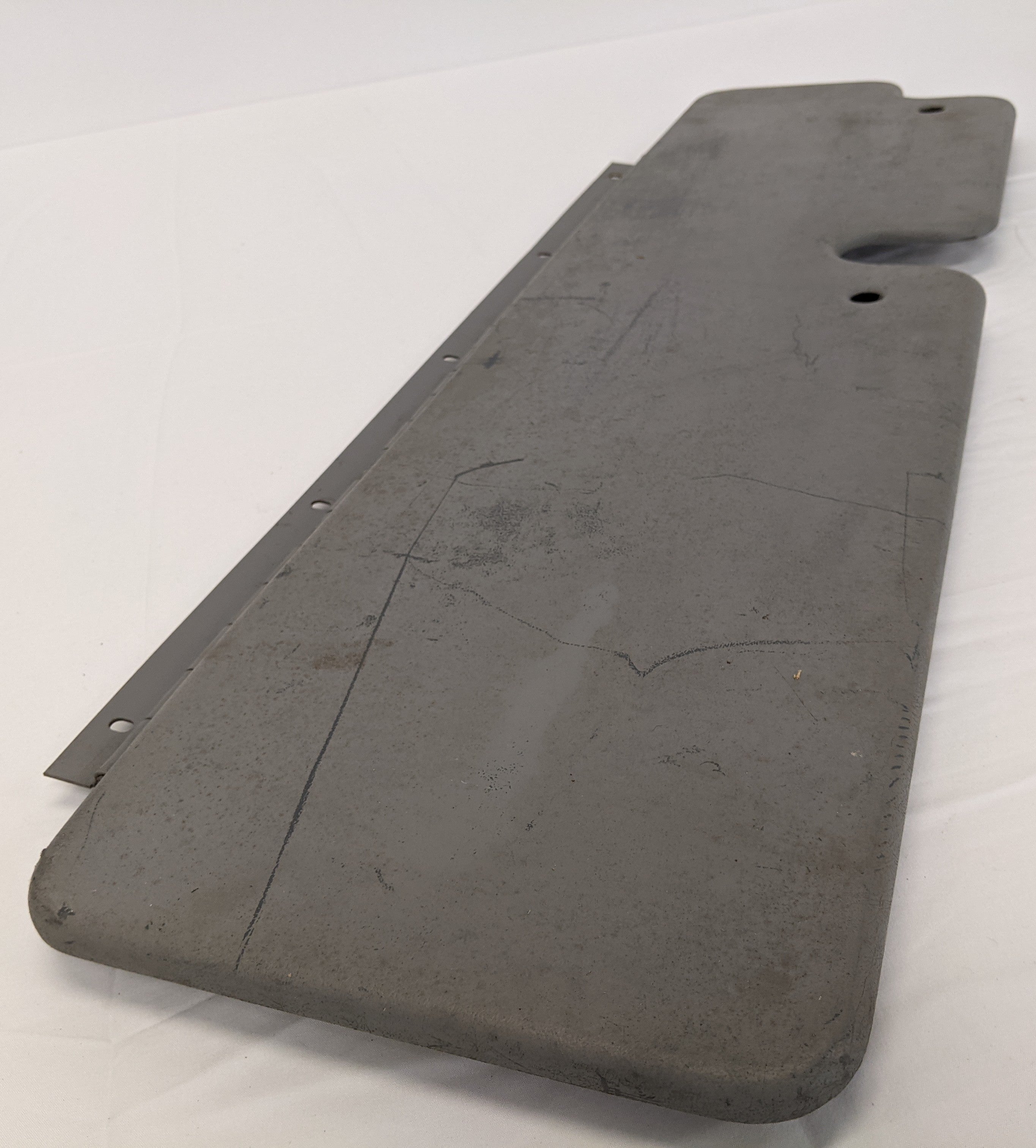Used Freightliner Columbia RH B-Pillar Electrical Access Door -P/N A18-33784-001 (10090916675900)