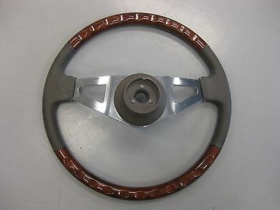 Used Freightliner 18? Woodgrain and Leather Steering Wheel - P/N  A14-14568-001 (3939733995606)