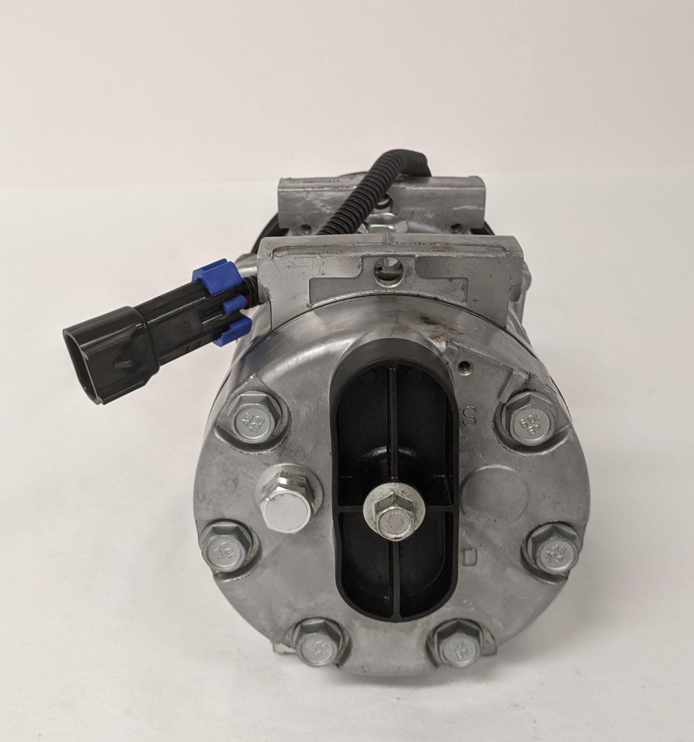 Used Alliance 12V 6 Groove DM A/C Compressor | ABPN83304QP7H154430