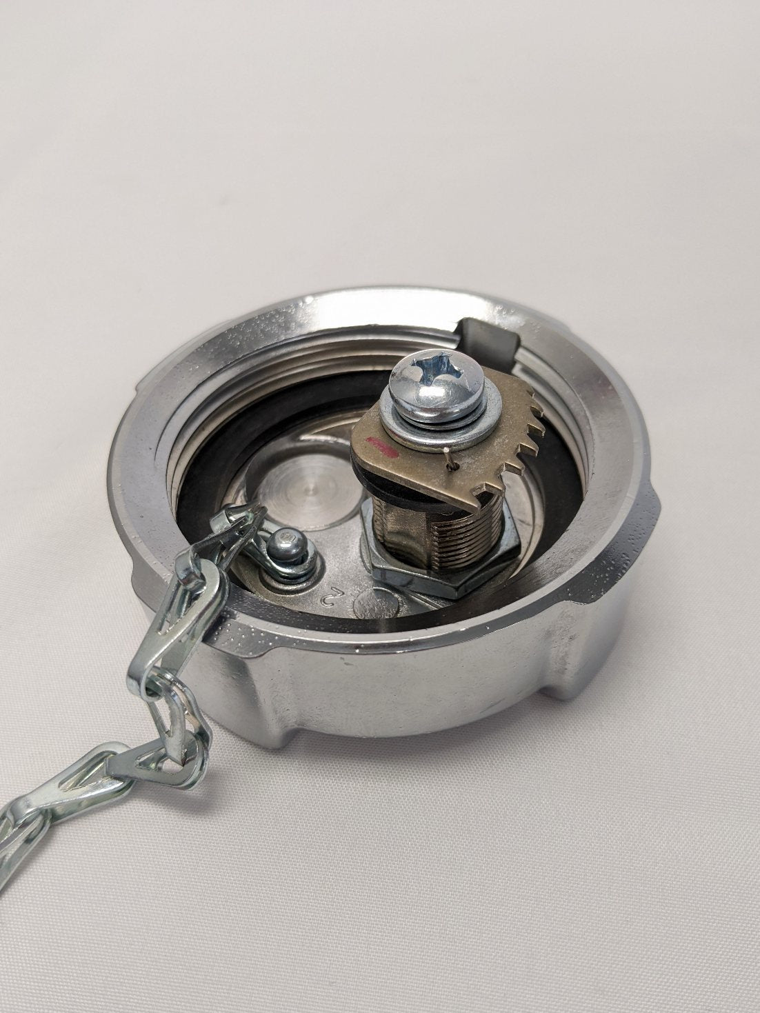 Freightliner Locking Fuel Tank Cap Chrome 03-34467-006