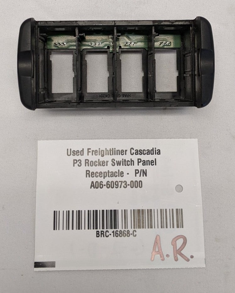 Freightliner Cascadia P3 Switch Receptacle A06-60973-000 Used