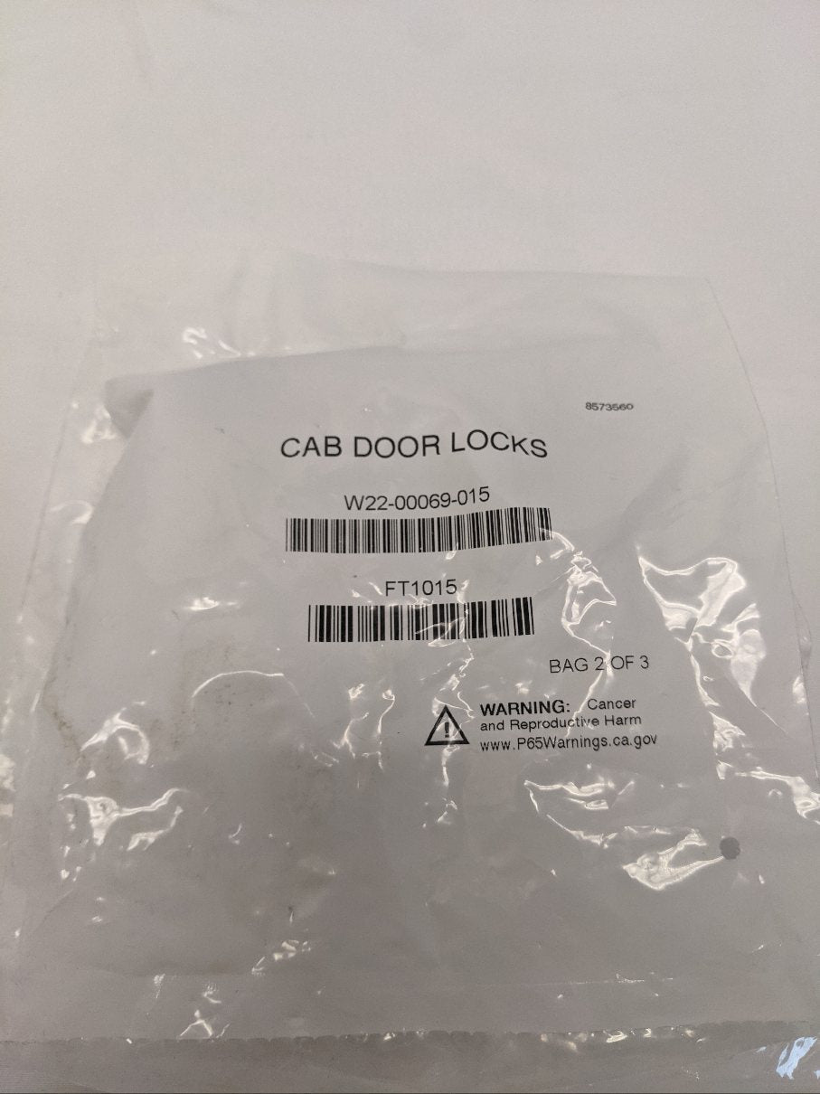 Freightliner M2 P3 2-Key Door & Ignition Lock Set | W22-00069-015