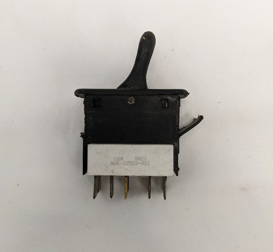 Damaged FTL 9 Pin Off/Lo/Hi Engine Brake Paddle Switch - P/N A06-22523-001 (10119429620028)