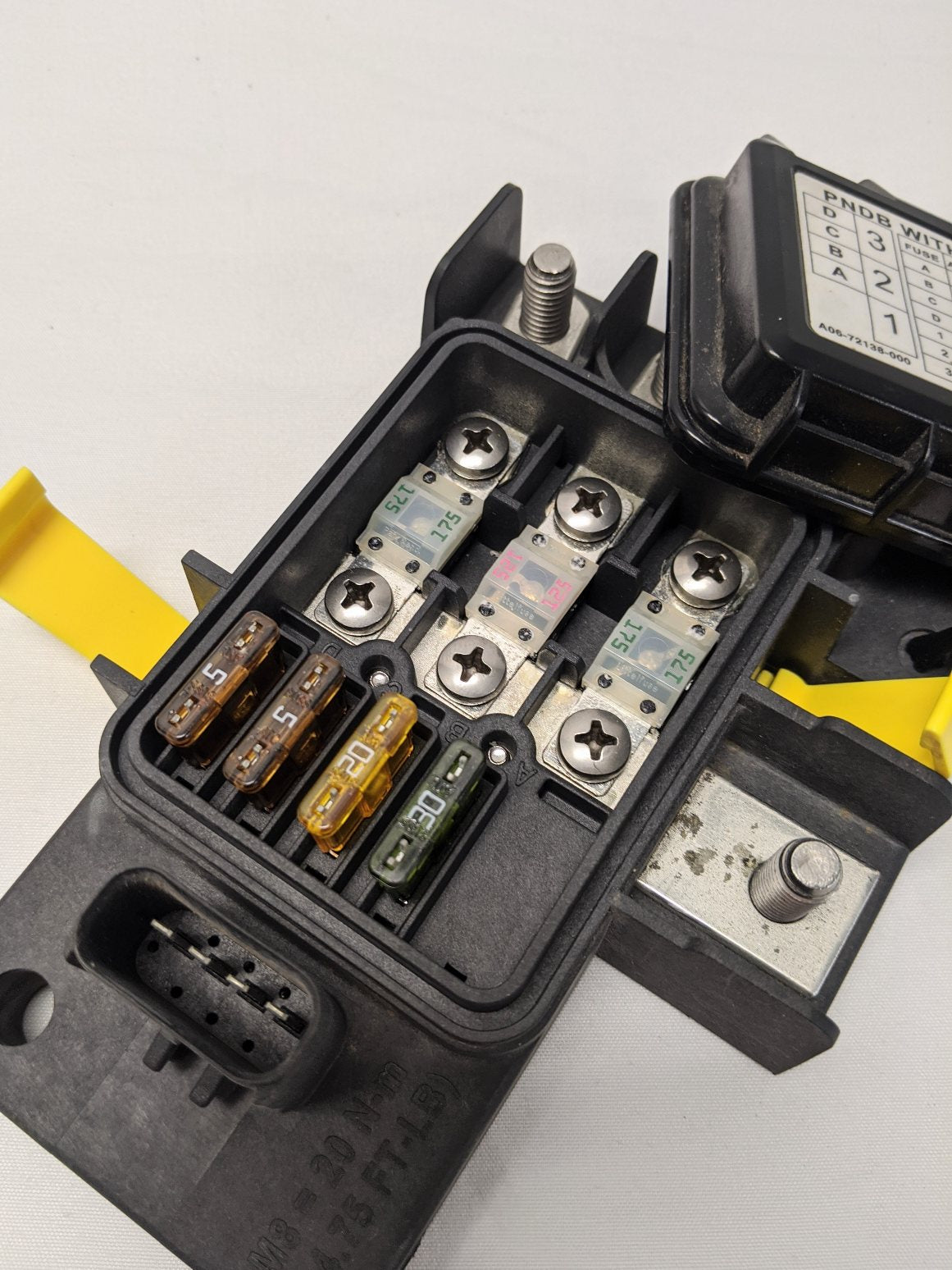 Freightliner Powernet Distribution Box w/o Cutoff Switch - P/N A06-72138-000