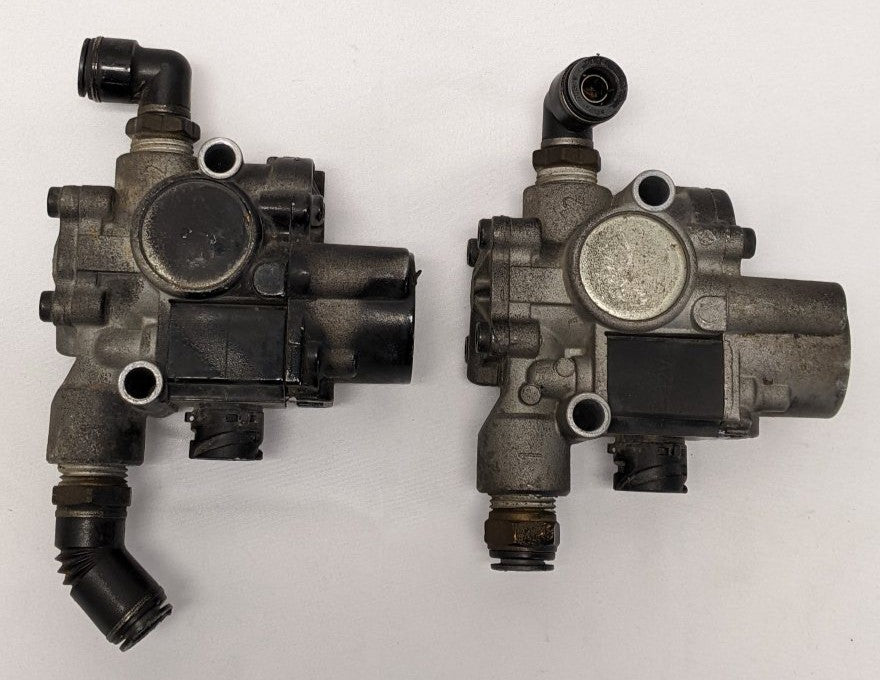 *Lot Of Two* Used Wabco ABS Modulator Relay Valve - P/N: WAB4721950520