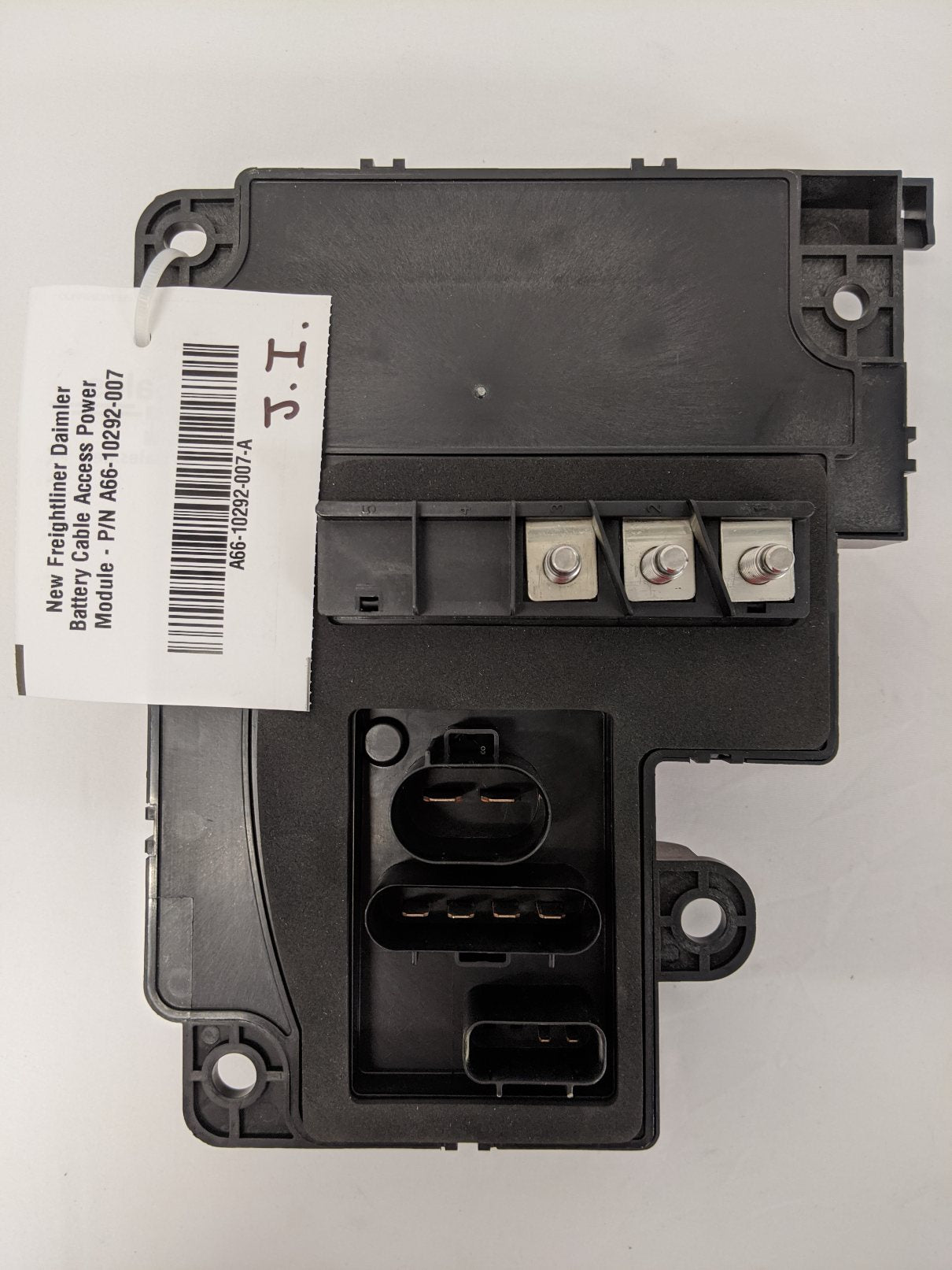 New Freightliner Daimler Battery Cable Access Power Module - P/N A66-10292-007 (10171313881404)
