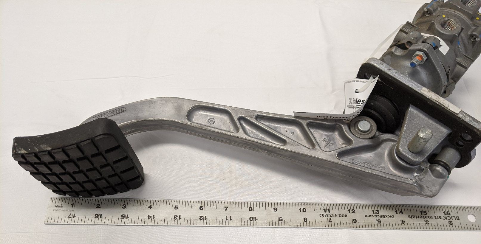 Freightliner Valve Brake Pedal (A12-25703-004) - Used