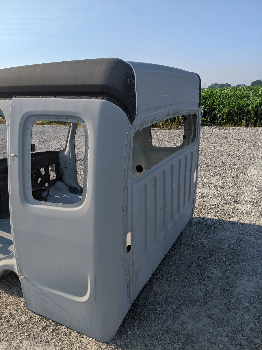 Freightliner M2 Extended Cab 2-Door #5