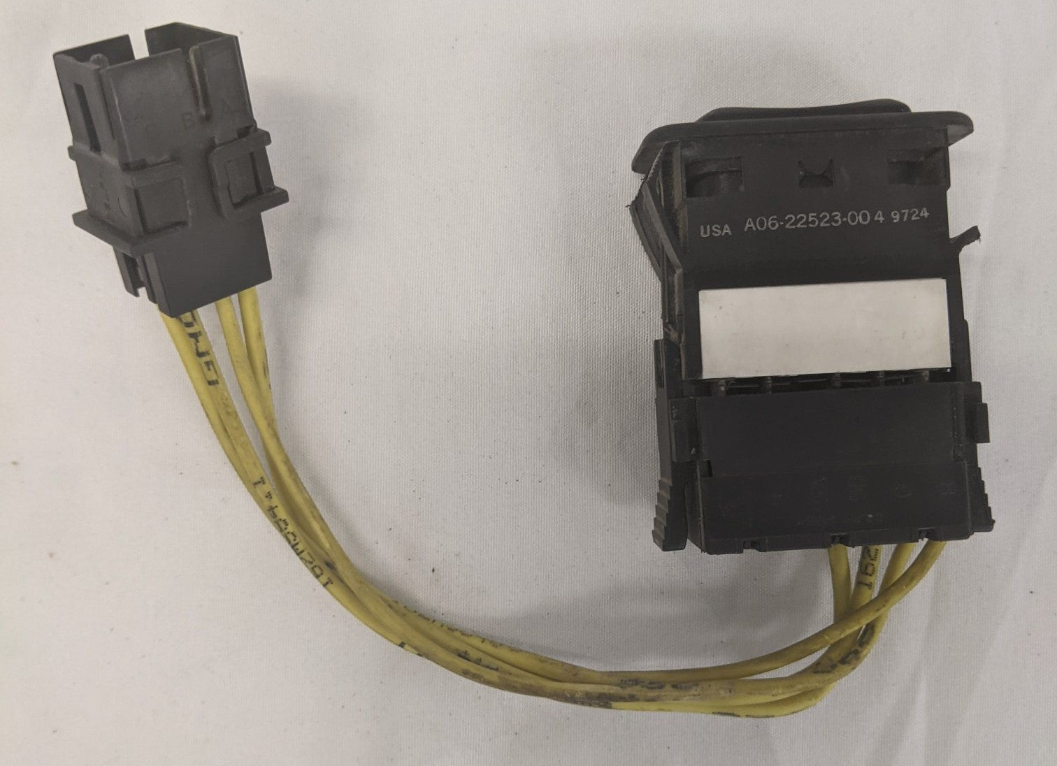Damaged Freightliner Road Lamp Rocker Switch - P/N A06-22523-004