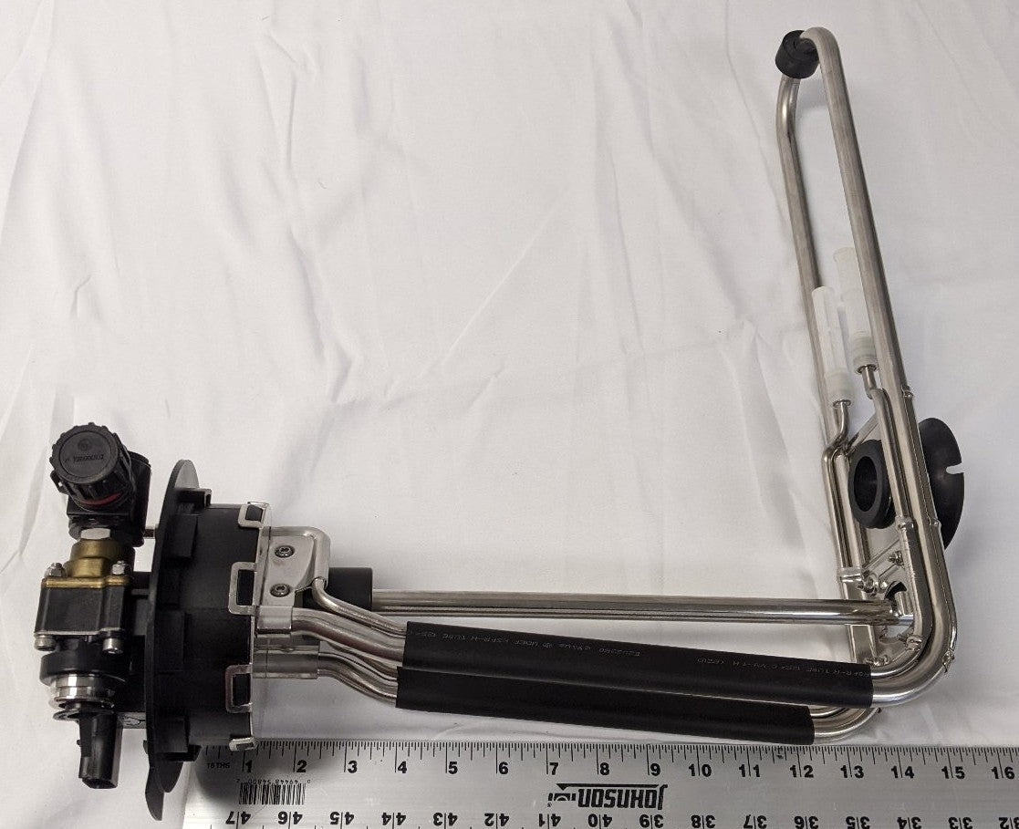 Freightliner 10 Gallon DEF Tank Header DD5/DD8 | 04-33135-000
