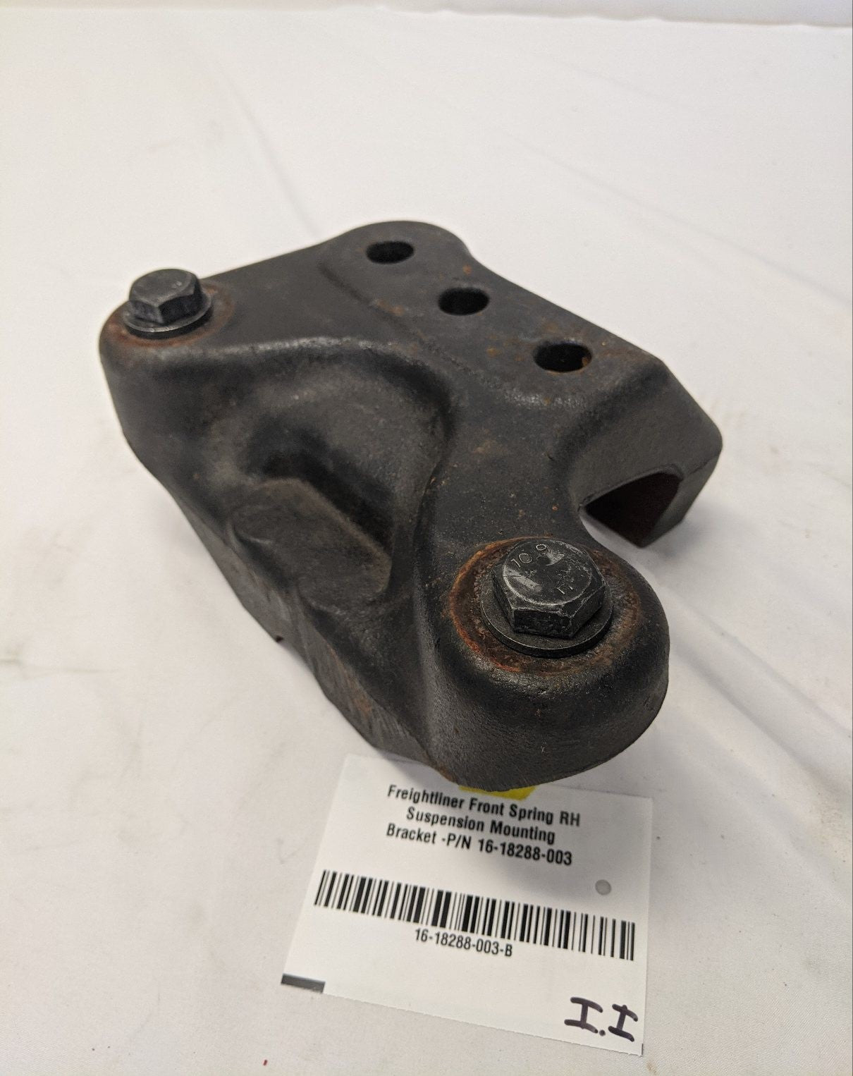 Freightliner M2 RH Front Spring Hanger Mounting Bracket -P/N 16-18288-003