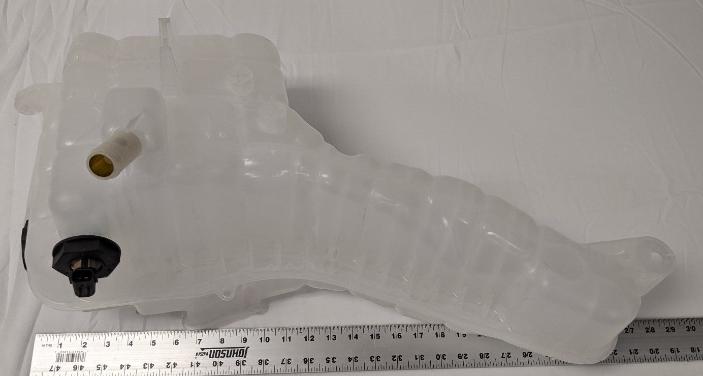 Freightliner M2 & W. Star 4700 Coolant Surge Tank | A05-28531-002