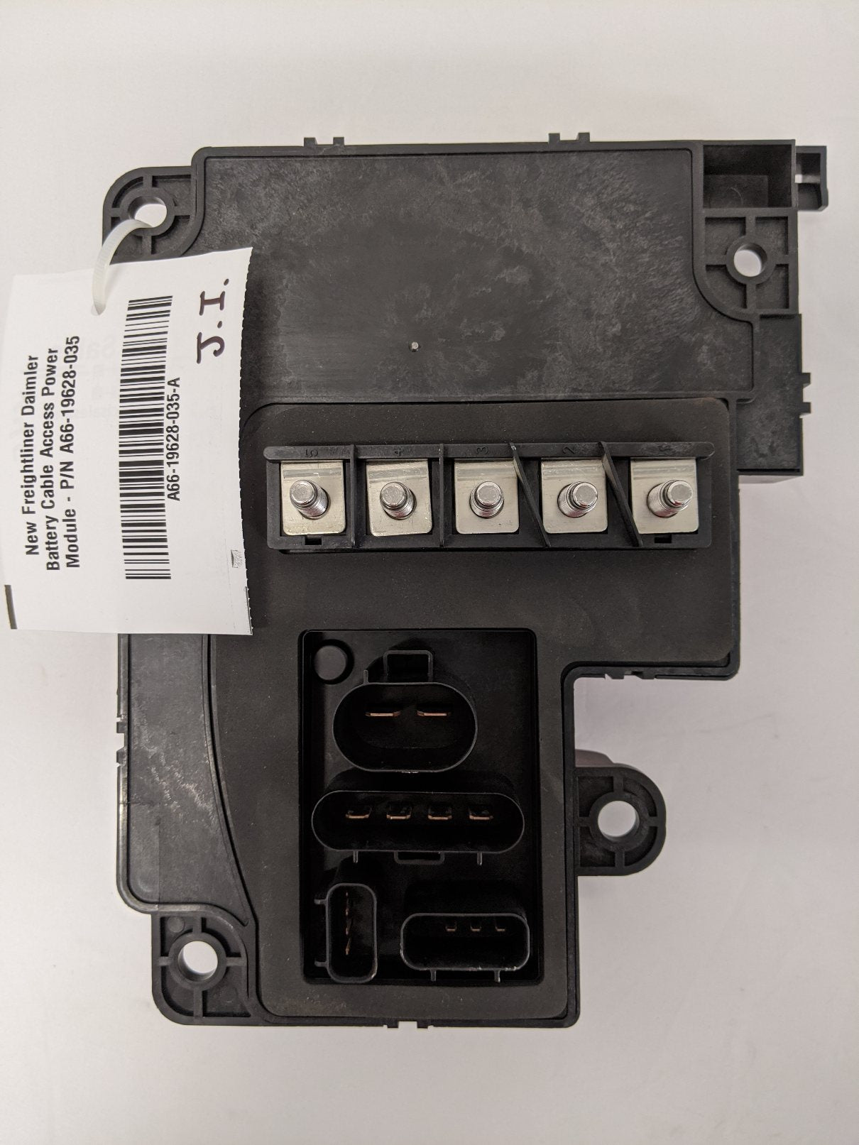 New Freightliner Daimler Battery Cable Access Power Module - P/N A66-19628-035 (10169469862204)