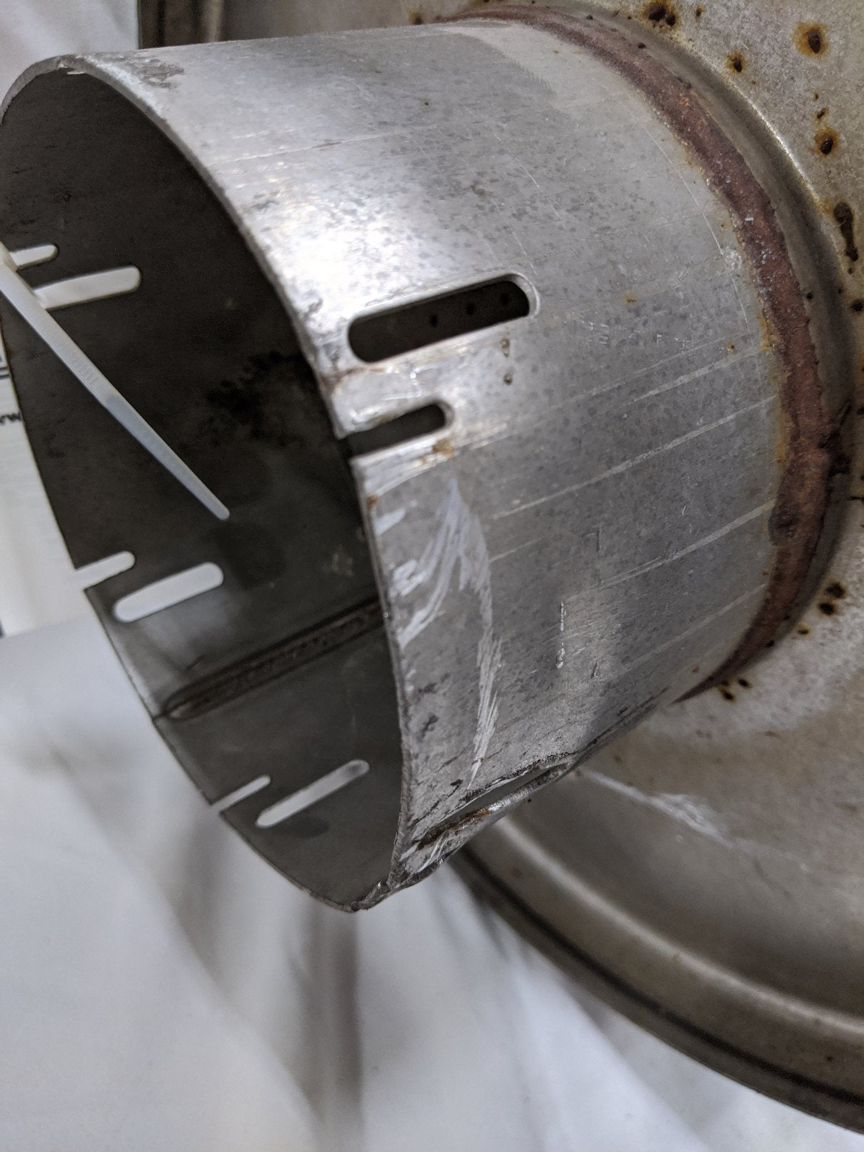 Used Donaldson Freightliner Catalytic Converter Muffler - P/N DN M130085