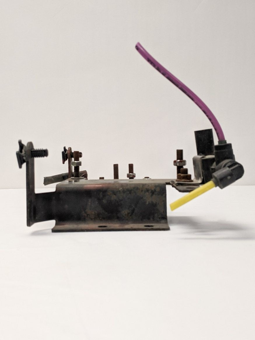 Used Freightliner Powernet Distribution Bracket w/ Solenoid - P/N A06-76095-000