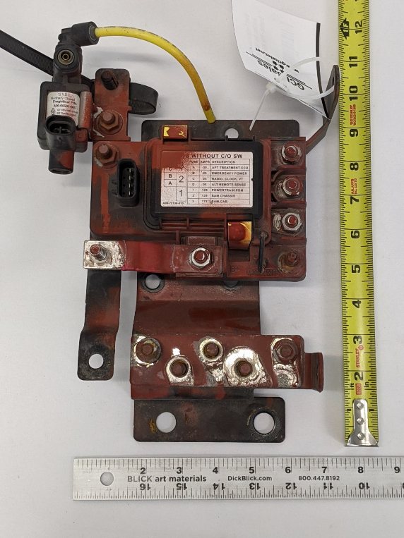 Used Freightliner PNDB Junction Box Module w/ Bracket - P/N A06-72138-010