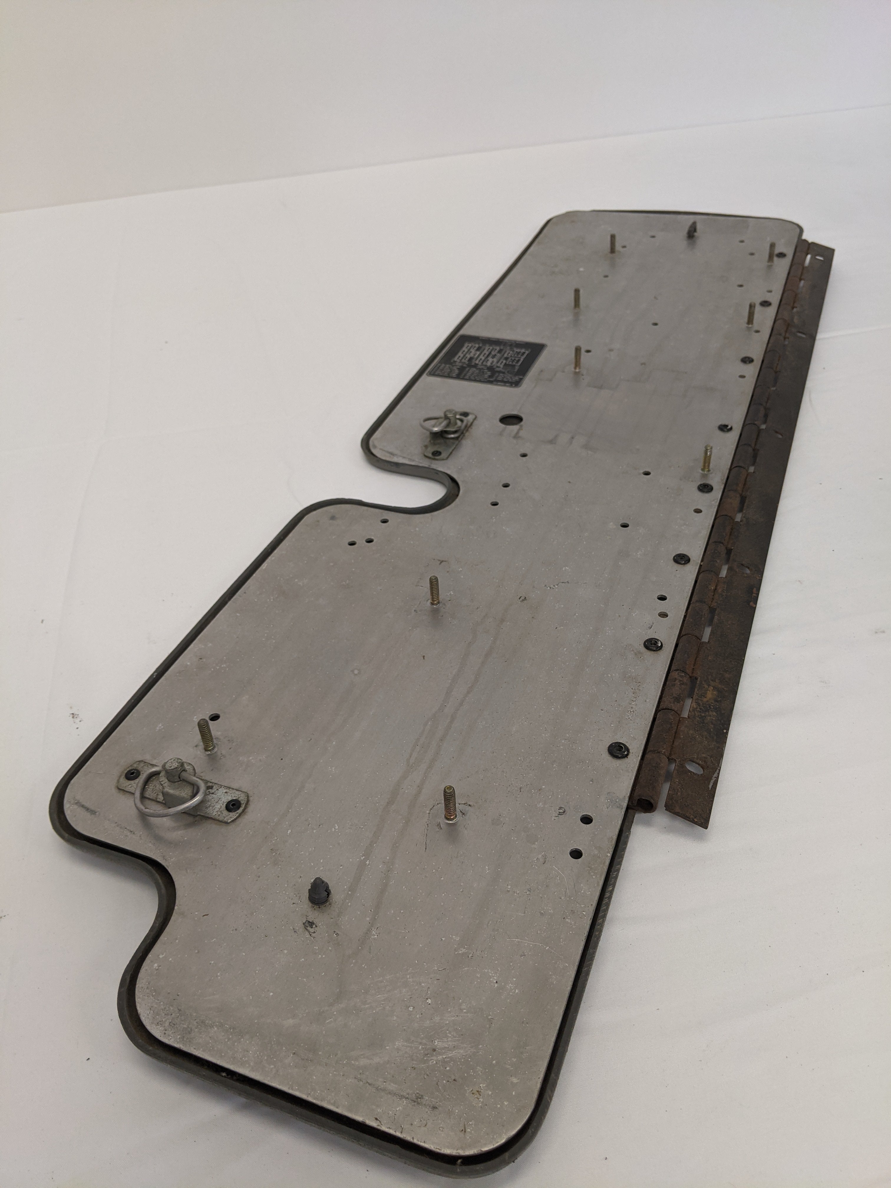 Used Freightliner Columbia LH B-Pillar Electrical Access Door -P/N A18-34470-001 (10090783146300)
