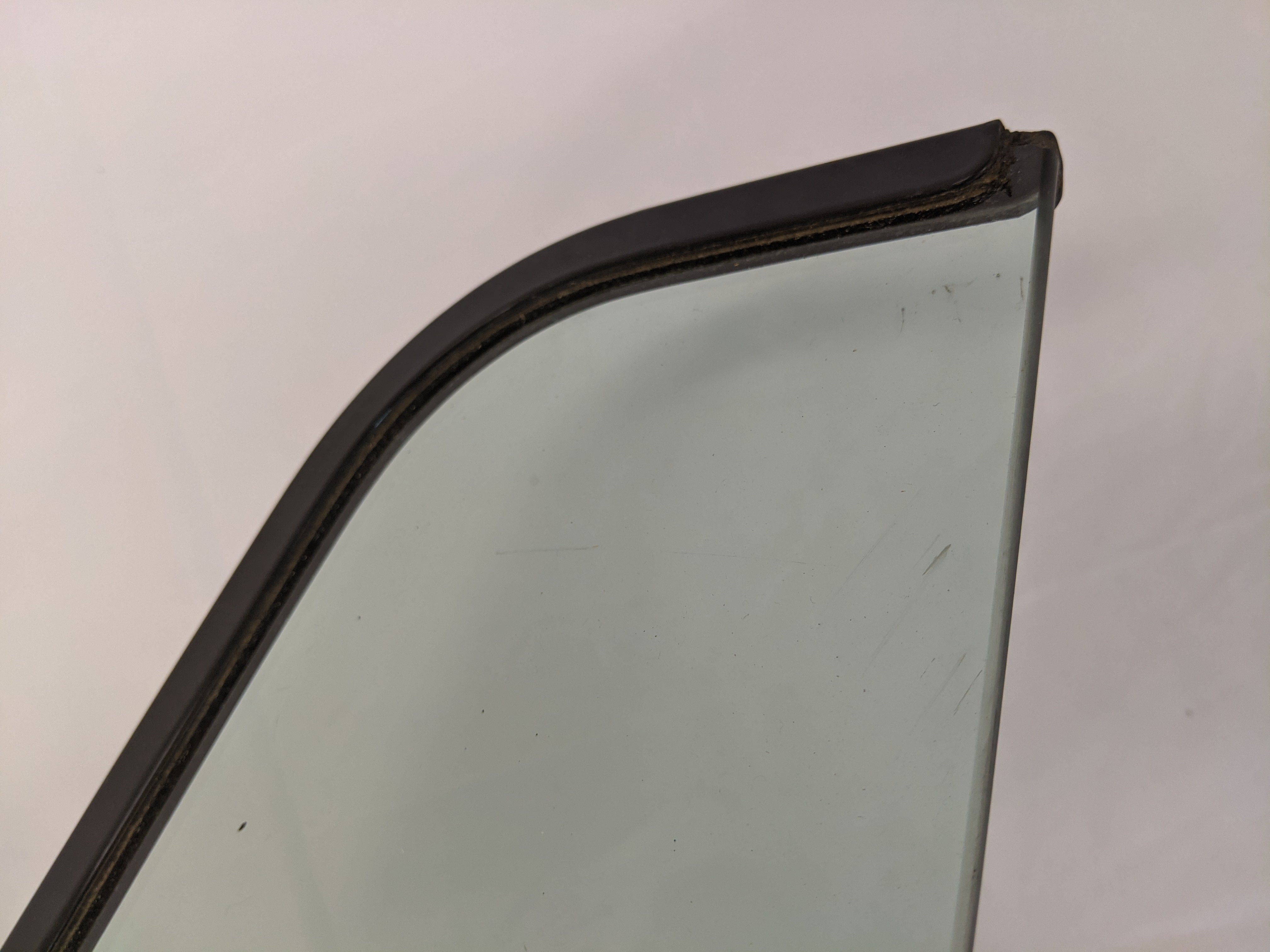 Used Freightliner FLD Classic RH Tinted Vent Window - A18-17428-003 (10115830808892)