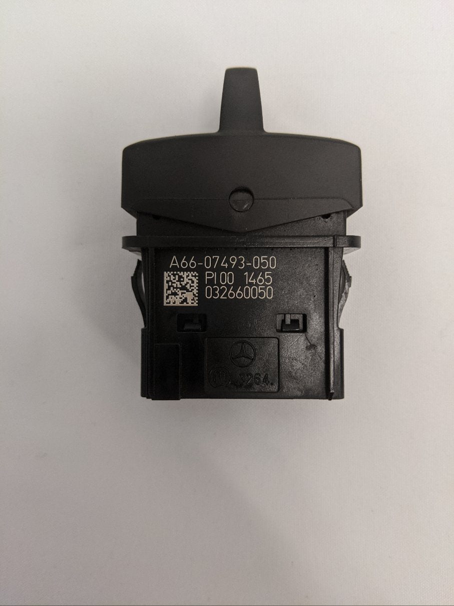 New Freightliner Blank LAT / LAT-03  MSF, MUX Rocker Switch - P/N  A66-07493-050 (10109649092924)