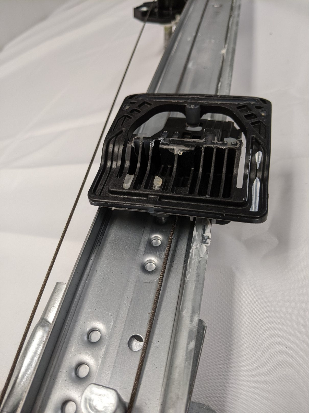 Western Star LH Manual Window Regulator | A18-71372-000