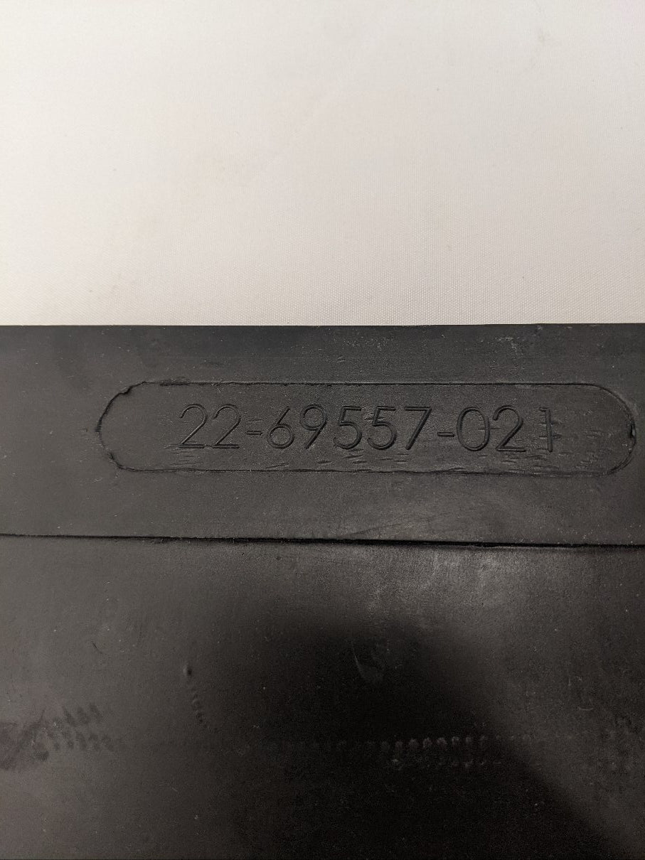 Western Star RH 24" Rear Mud Flap w/ Logo | 22-69557-021