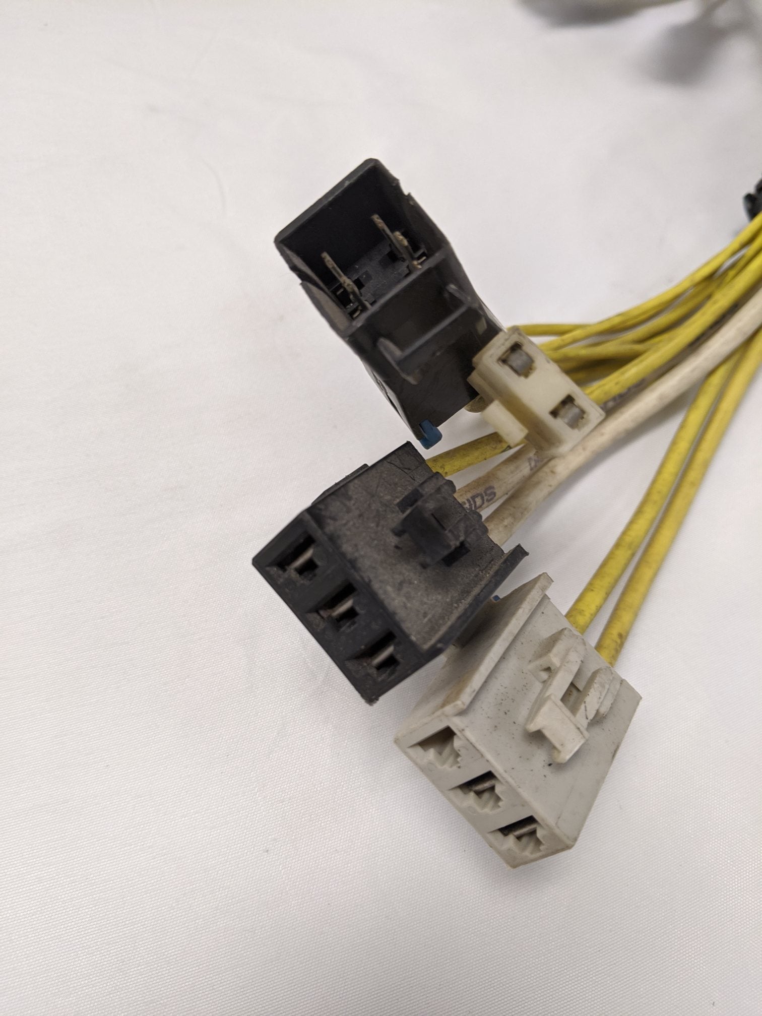 Freightliner Fuse Circuit Protection Wiring Harness - A06-24054-002