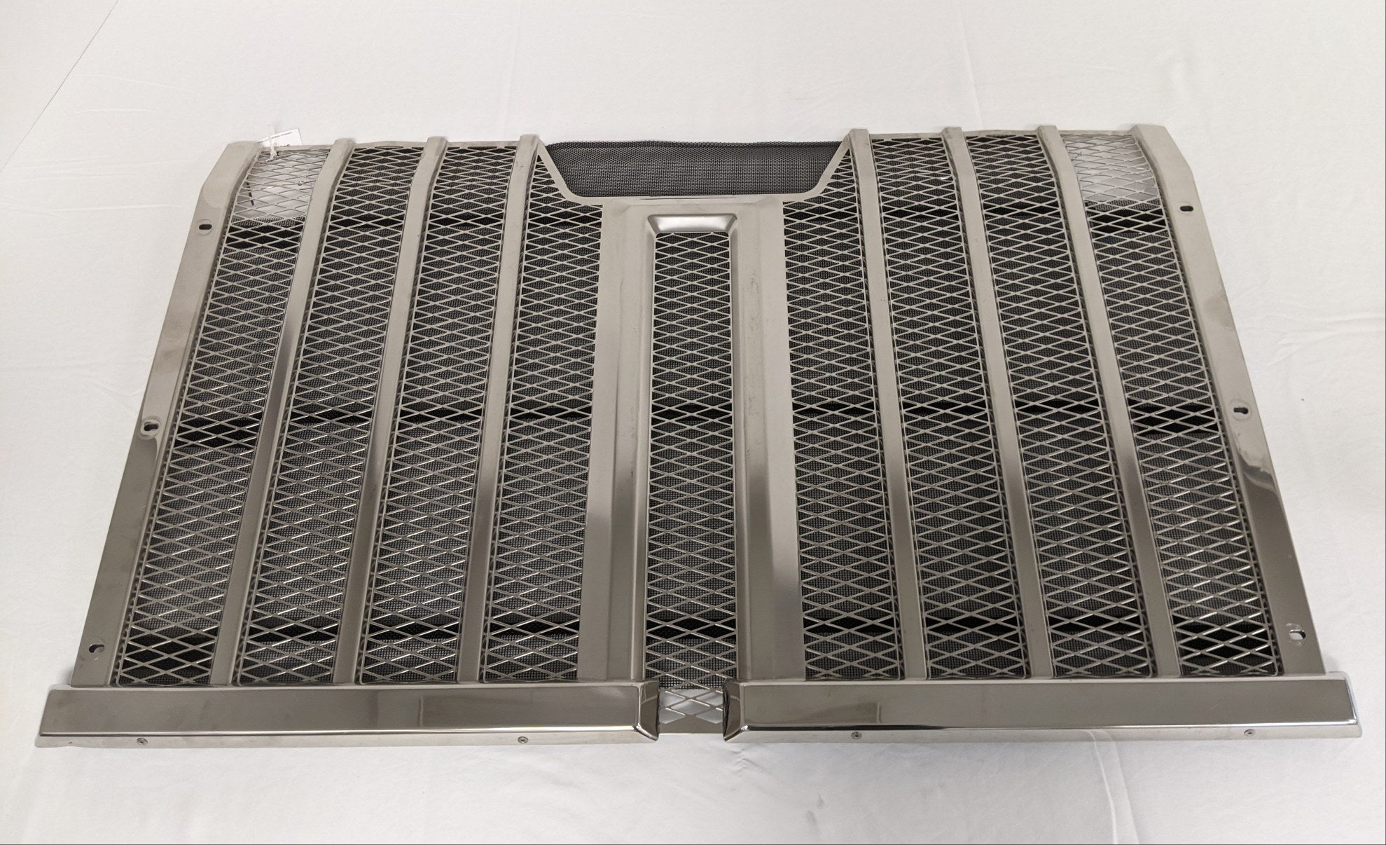 Mero Western Star 47X, 49X Radiator Mounted Grille - A17-22061-000