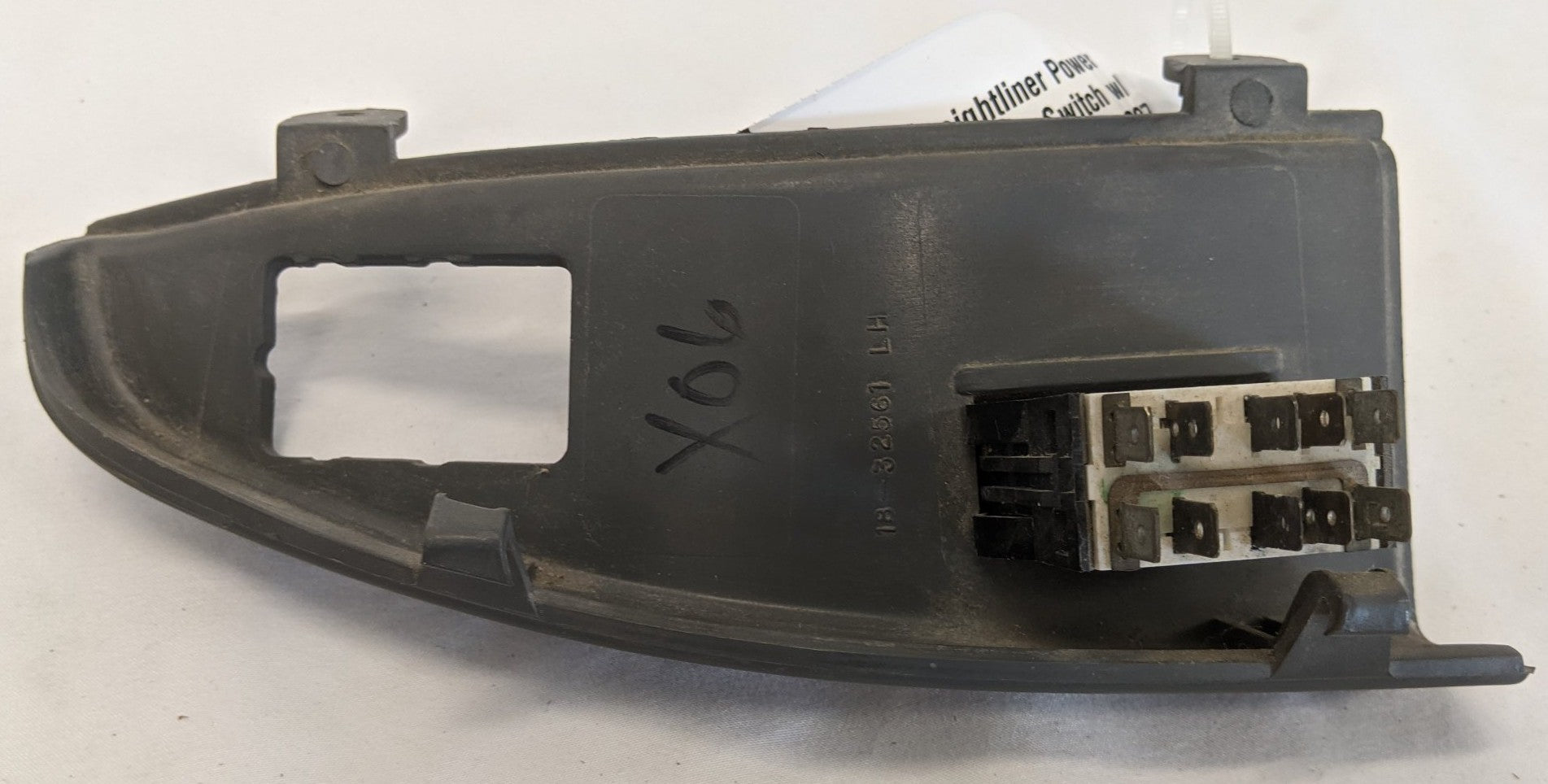Used Freightliner Power Window Rocker Switch w/ Panel - P/N A06-30769-027 (10175056576828)