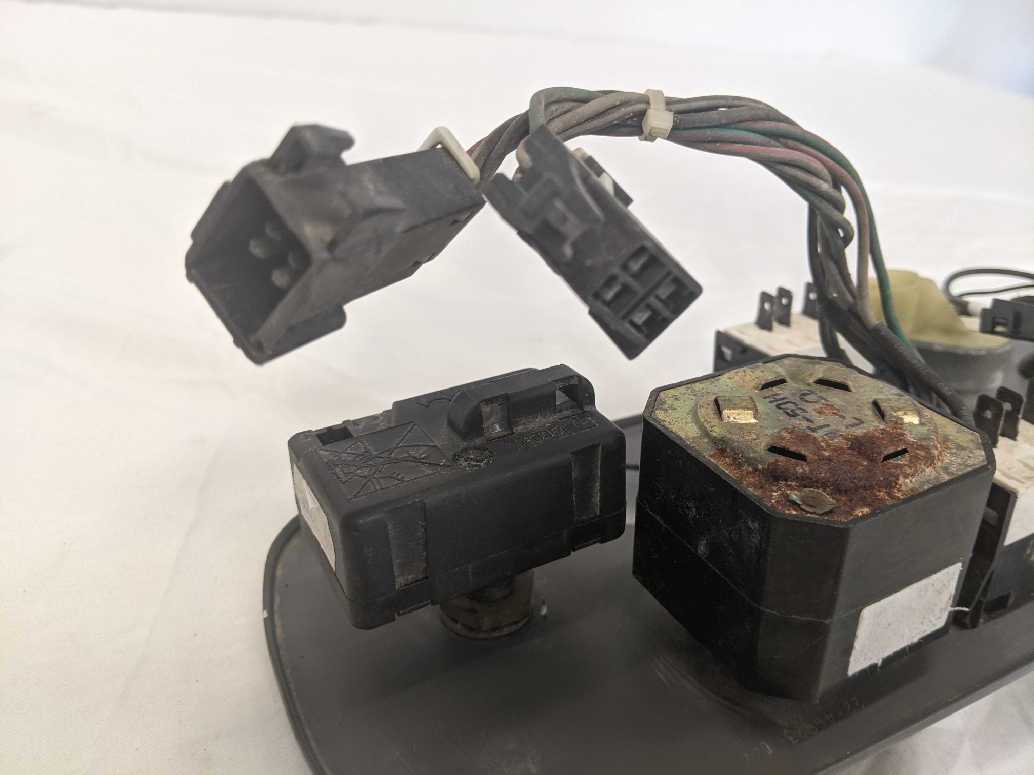 Used Freightliner Columbia Sleeper Box Control Panel - P/N 22-46623-044
