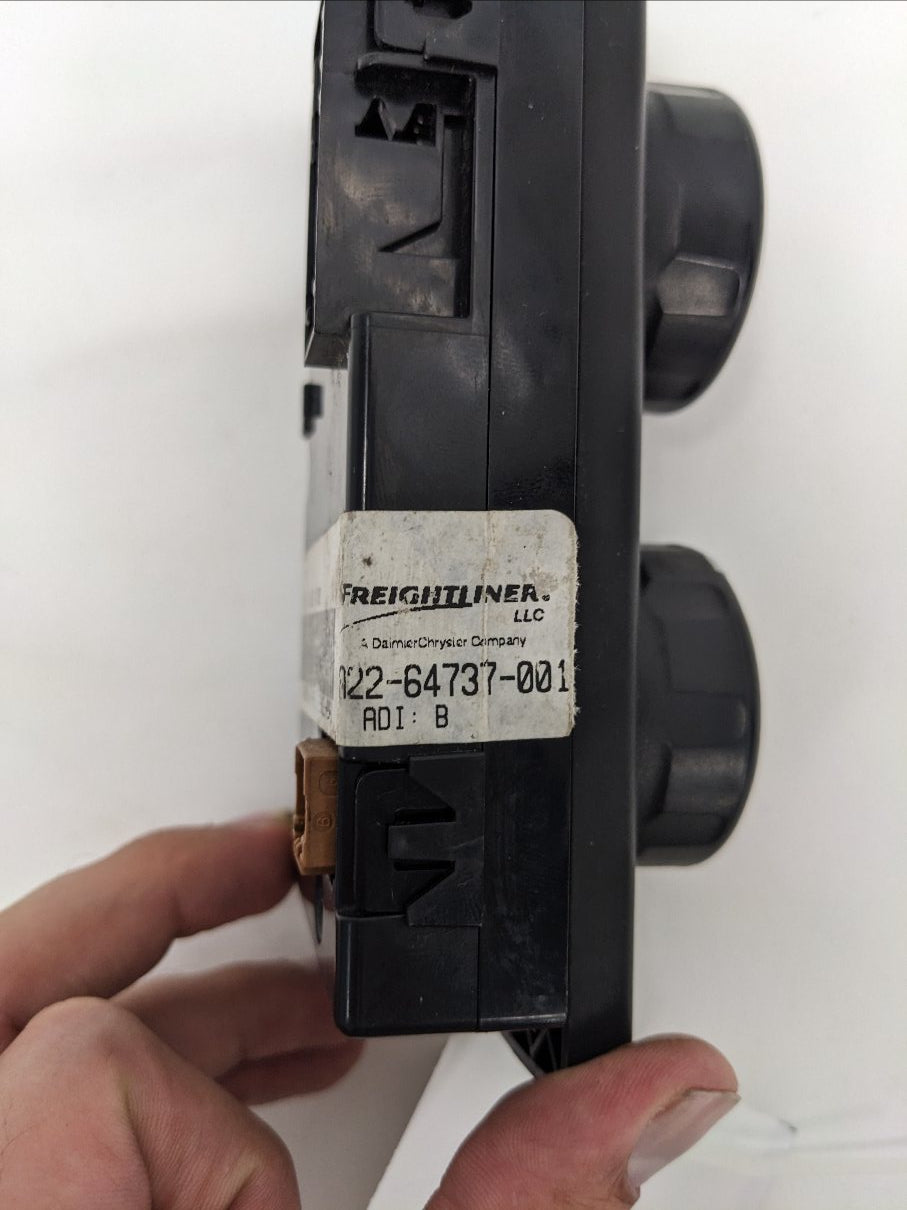 Brocken Freightliner Cascadia Park AC Temperature Control - P/N A22-64737-001 (10121462677820)
