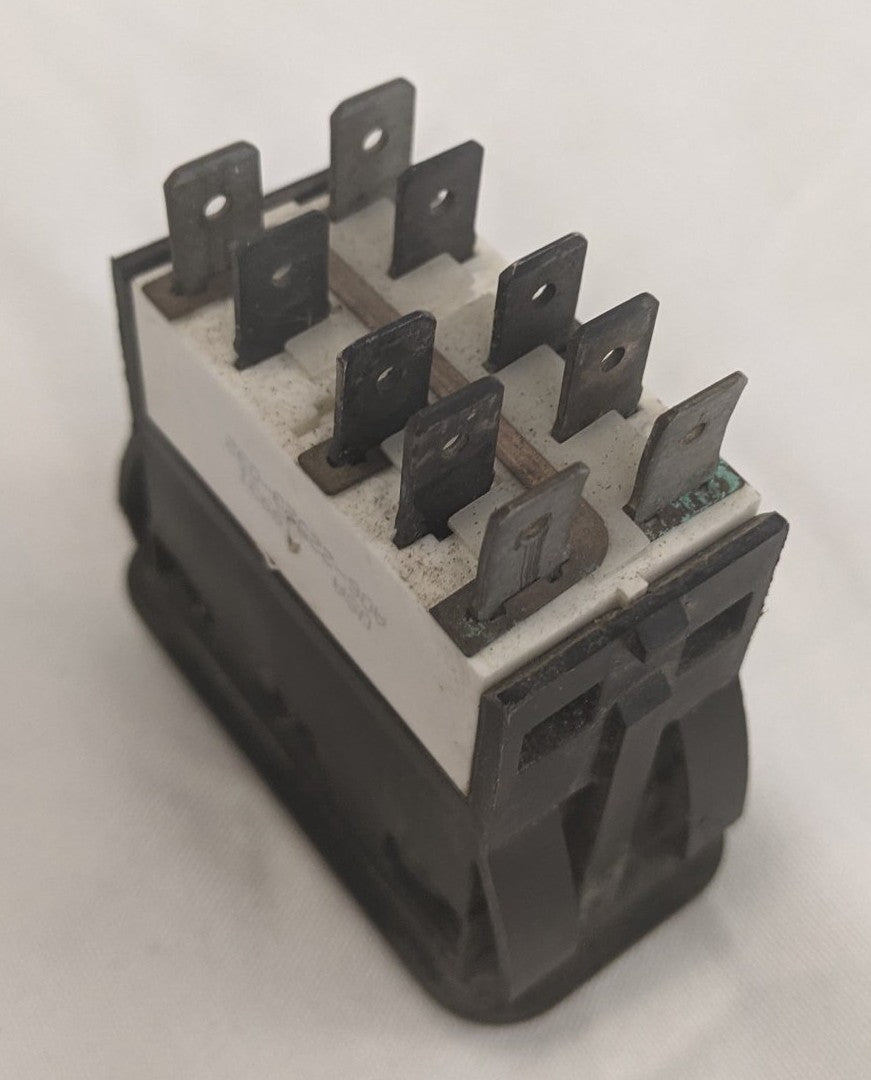 Freightliner Dash Mounted Bunk Heater Rocker Switch - A06-30769-032