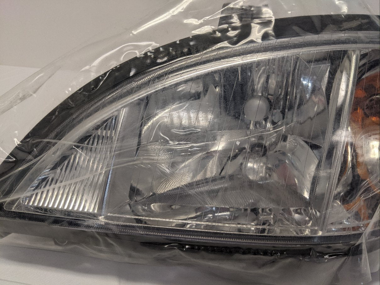 Freightliner Columbia LH Headlight Assembly | A06-75737-004