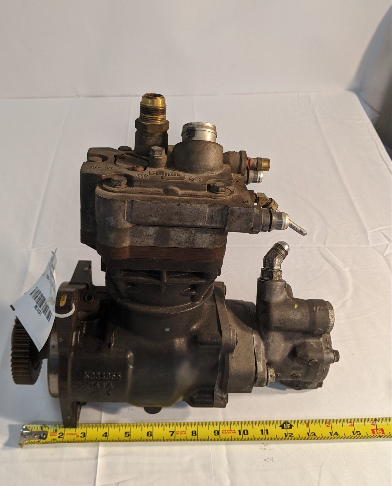 Used Detroit DD15 HDEP Air Compressor w/ Steering Pump - P/N: A 001 130 49 15