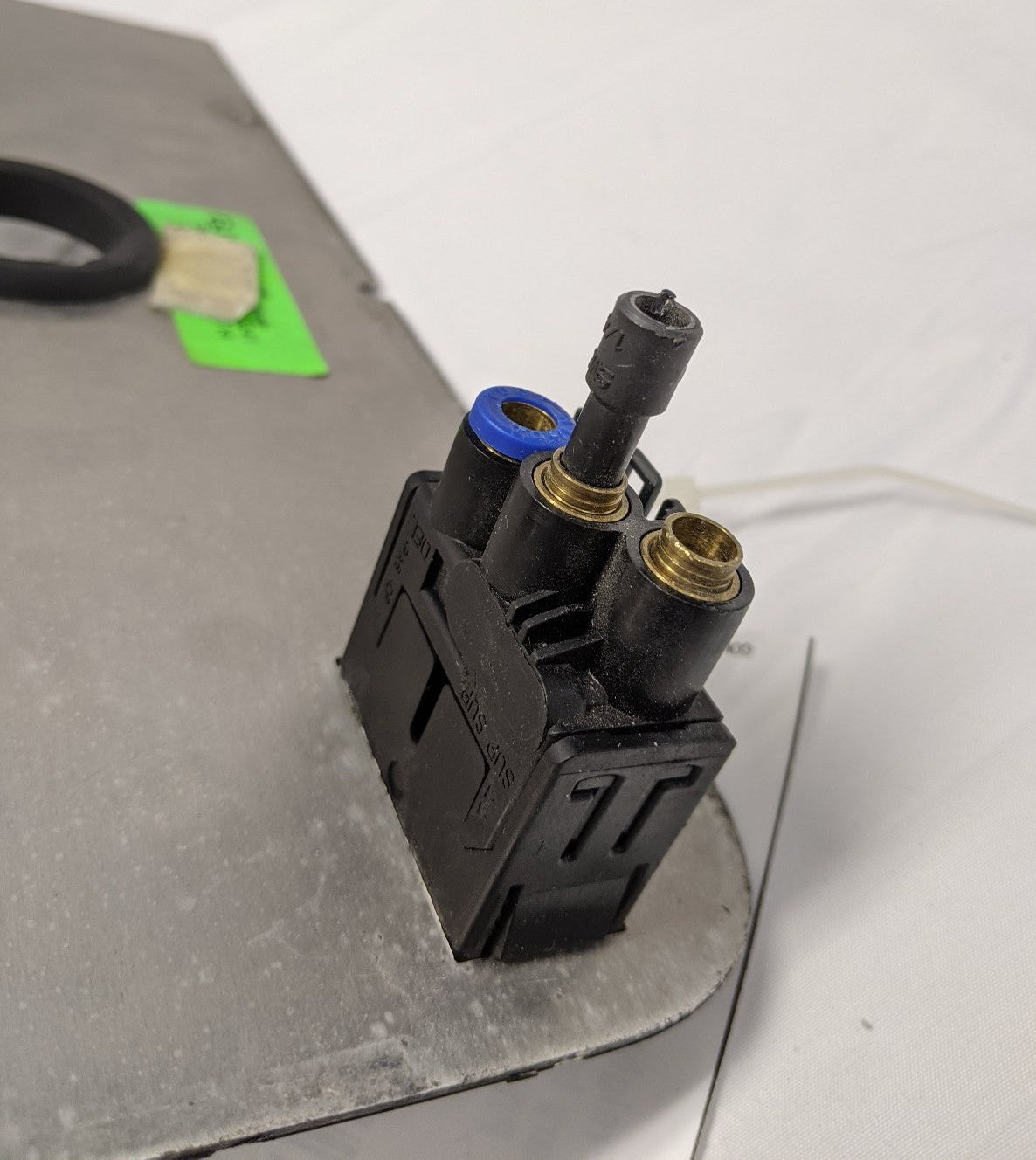 Used Freightliner Cascadia Auxiliary Instrument Panel  - P/N 22-60660-000