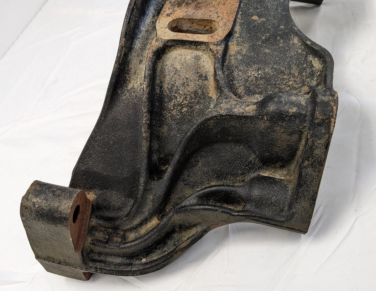 Detroit DD13 DD15 Front Engine Mount | A4722231204