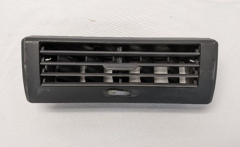 Used Freightliner Cascadia P3 Light Gray Dash Louver - P/N  A22-60527-004