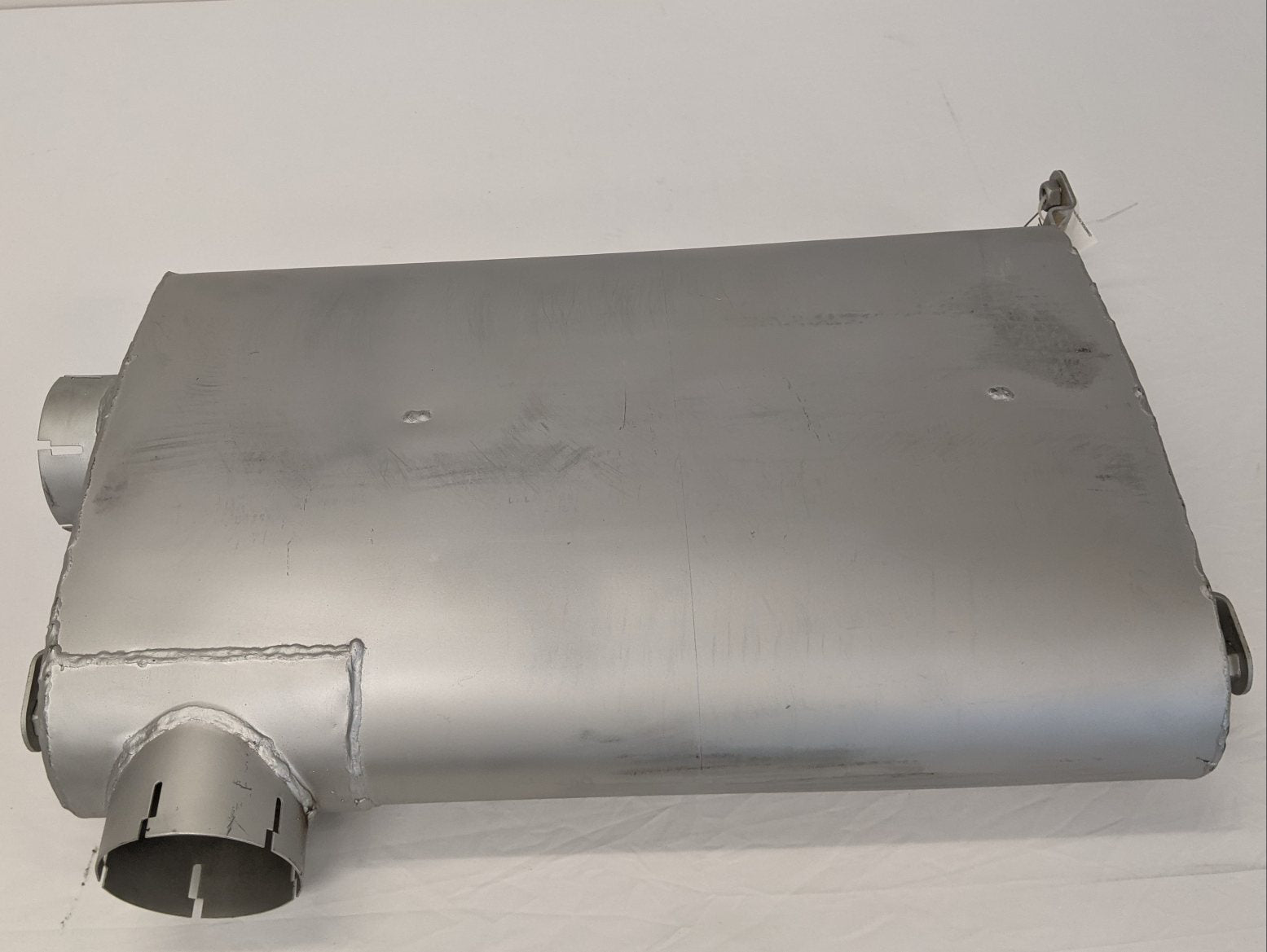 New Freightliner M2 RH Outlet Oval Muffler - P/N 04-20014-000 (10119114260796)
